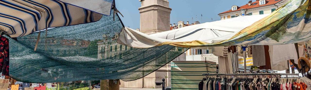 Cuneo da Gustare: Tour del Centro Storico e Degustazioni al Mercato